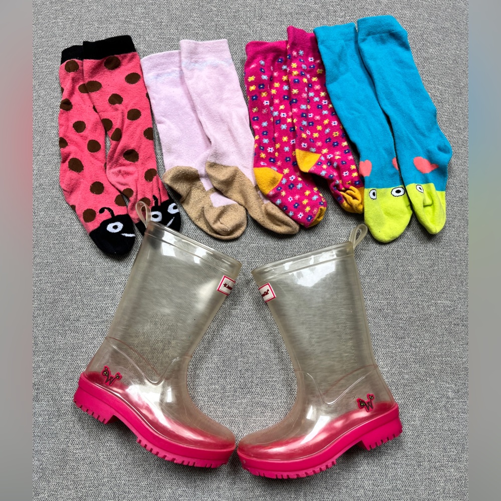 American Girl Wellie Wishers Clear Wellie rain boots with matching socks 10-11